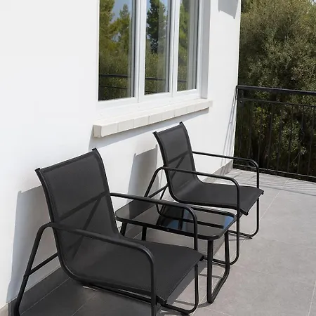 Villa Rock & Sea View M